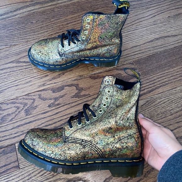 Dr. Martens Pascal Boots Iridescent Mermaid Scales - Picture 4 of 7